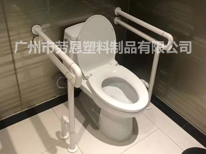 公共殘疾人廁所的衛(wèi)生間扶手和其他設施的具體尺寸是多少？
